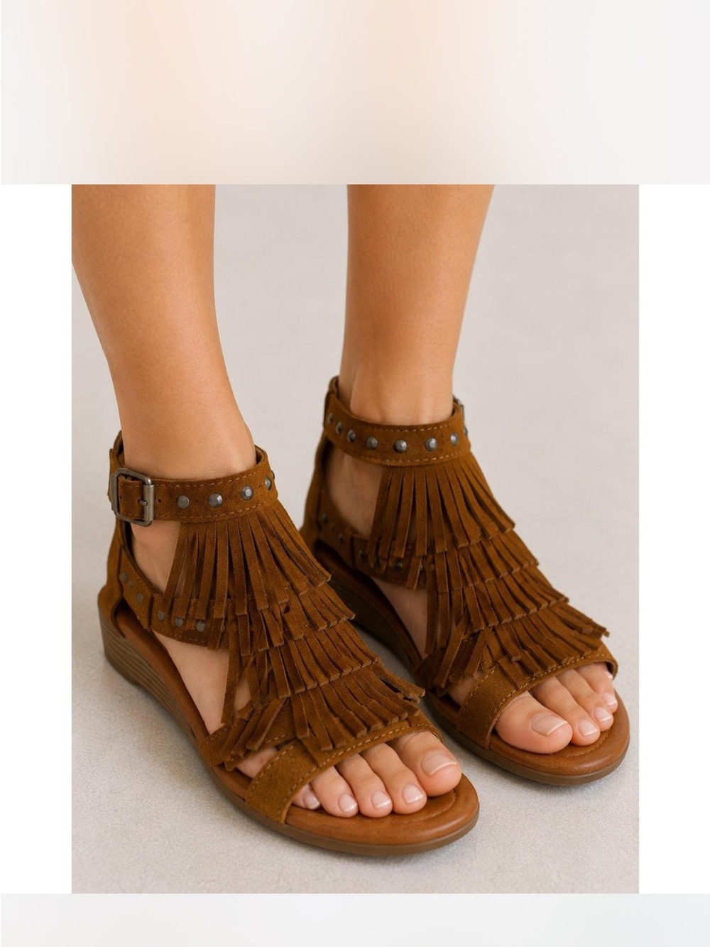 Minnetonka Merriam Fringed Brown Leather 8 Women’s Sandals Ankle Strap Wedge